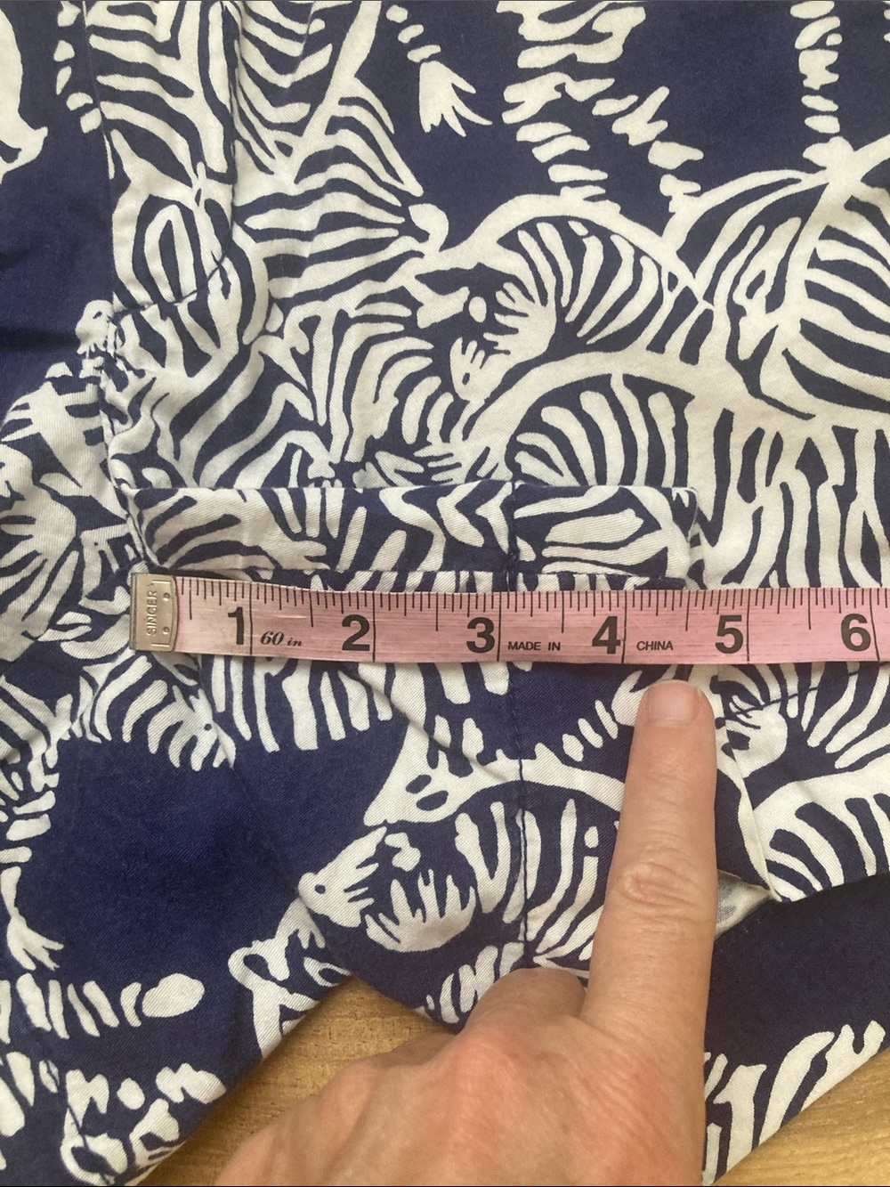 Lilly Pulitzer Zebra Print Callahan Shorts 4.5” - Picture 9 of 10